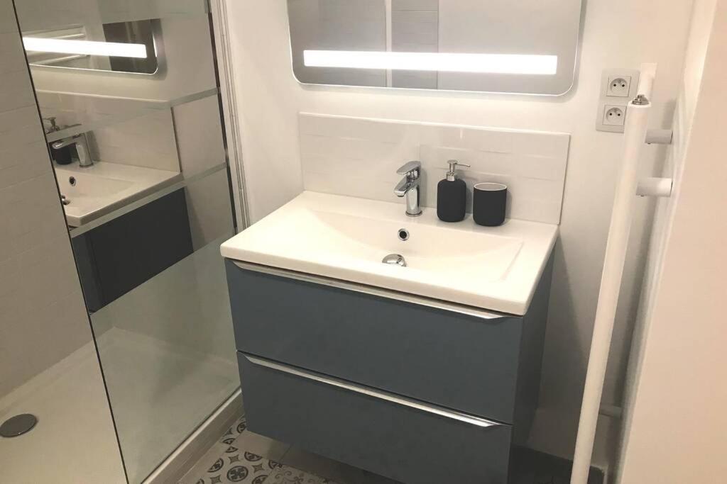 Bel Appartement T3 Mourillon A 5 Min Des Plages - Vue Mer Toulon Eksteriør billede